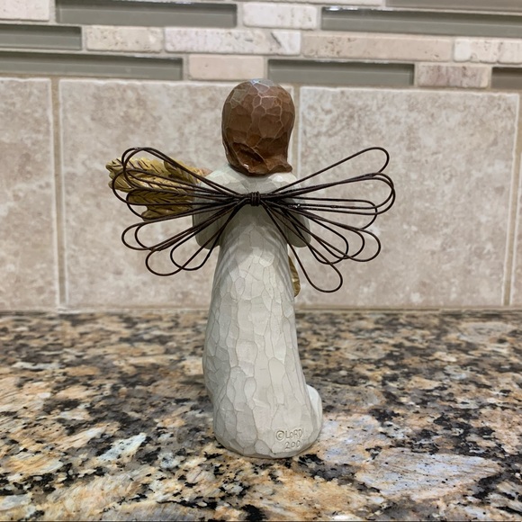 Willow Tree - Angel of Autumn - Picture 2 of 3